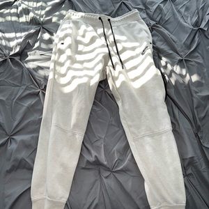 Womens NIKE Tech Pants